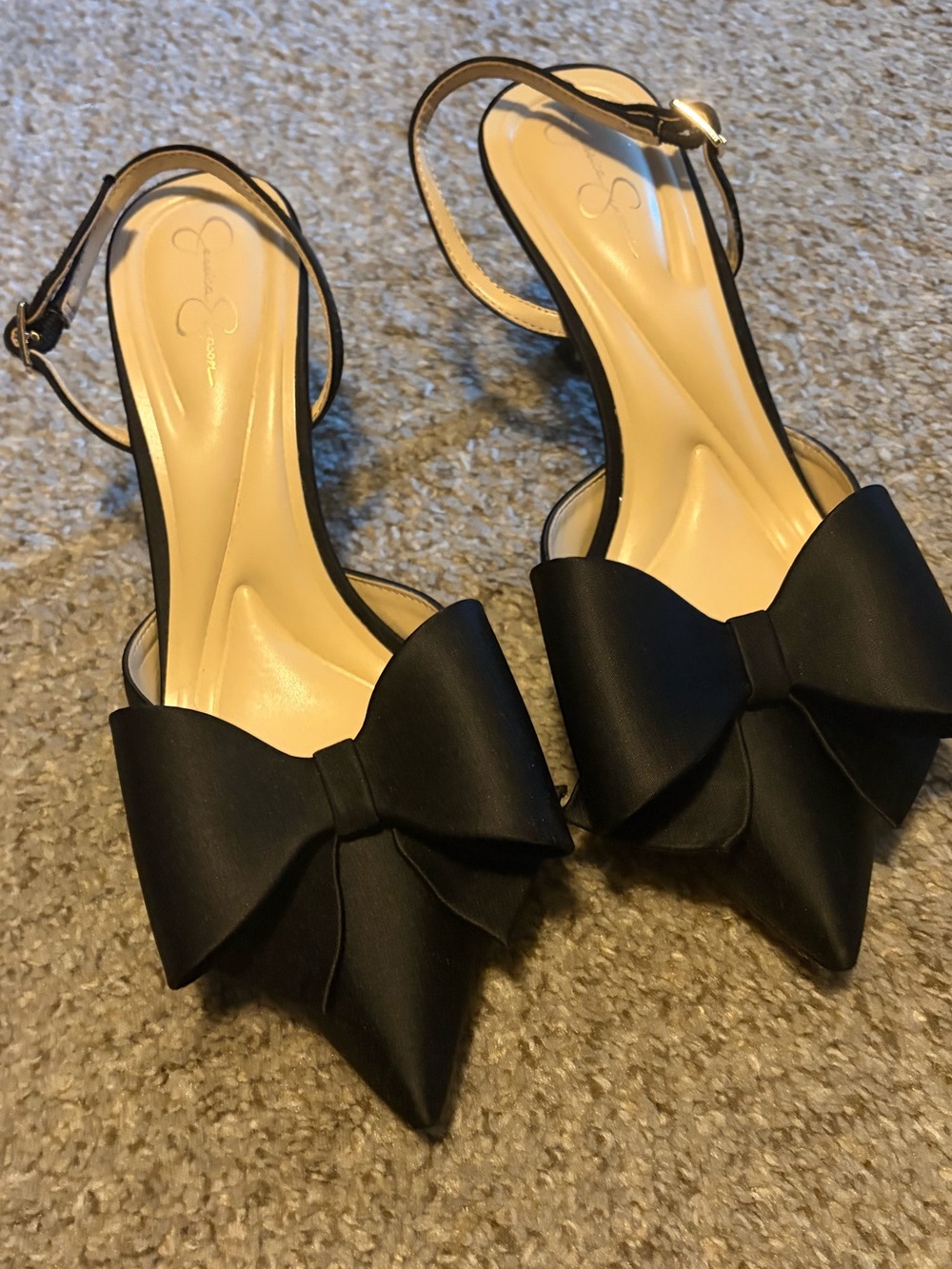 Jessica Simpson Black Bow Pointed-Toe Slingback Heels
